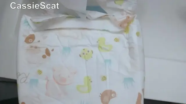 Cutie’s Fart and Shit Filled Crinkly Diaper